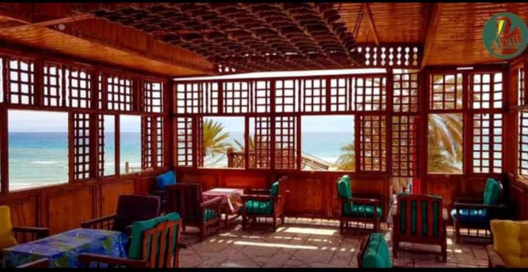 Sebaii Camp السباعى كامب شاطئ الترابين بجوار ويت بالس Hostel Nuweiba Luaran gambar