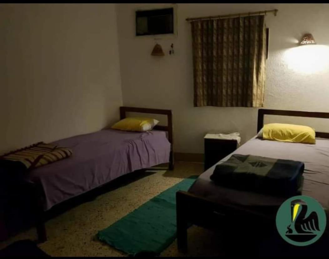Sebaii Camp السباعى كامب شاطئ الترابين بجوار ويت بالس Hostel Nuweiba Luaran gambar
